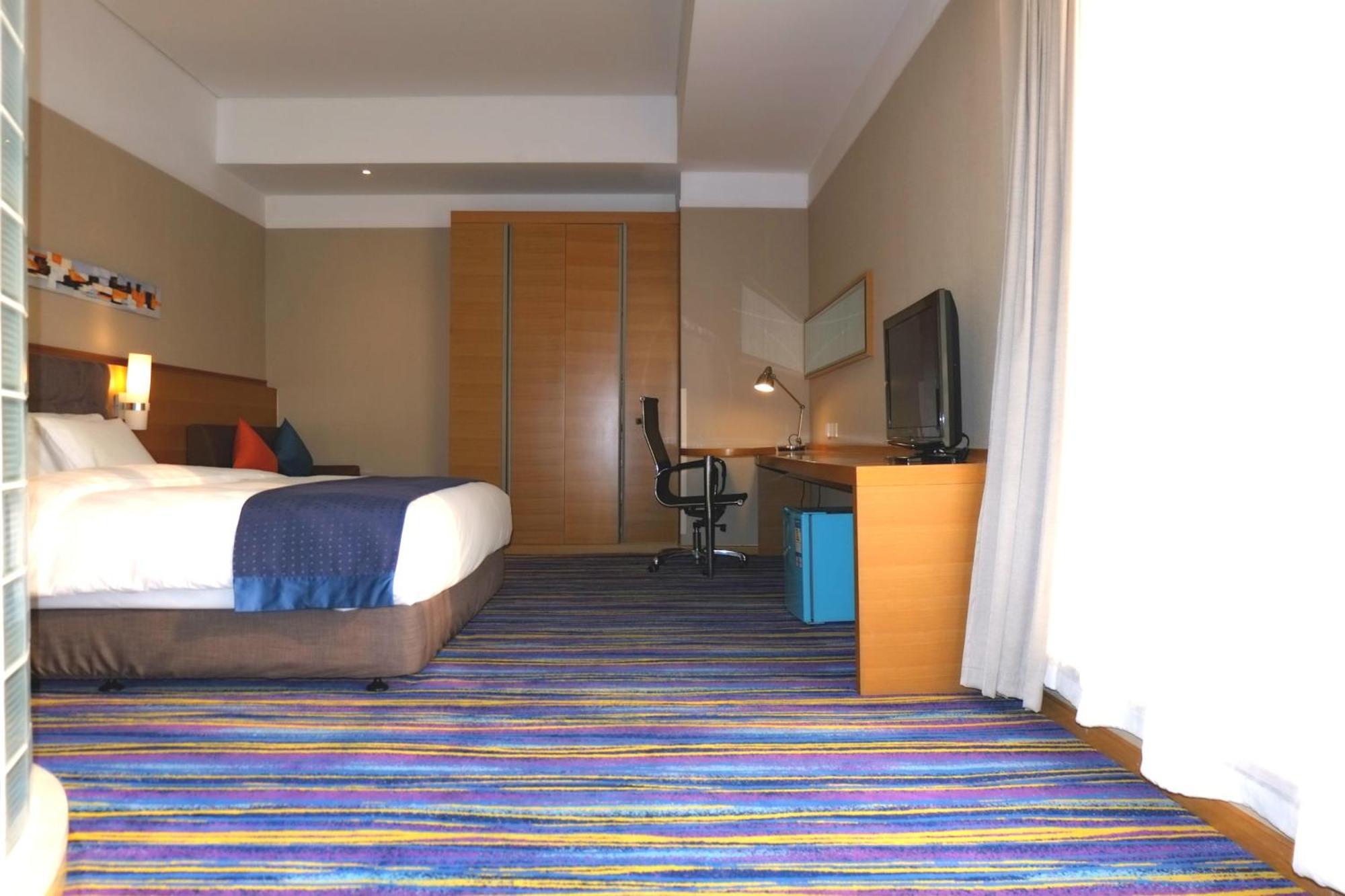 Holiday Inn Express Tianjin Heping By Ihg Exterior photo