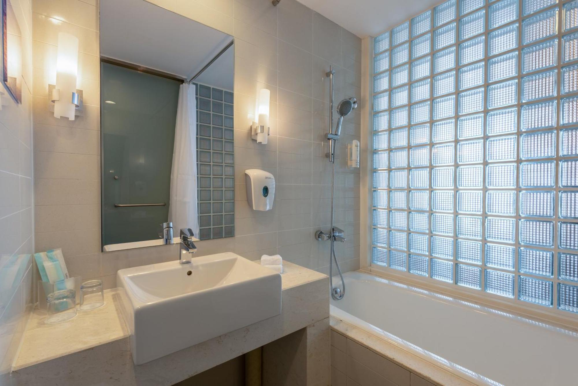Holiday Inn Express Tianjin Heping By Ihg Exterior photo